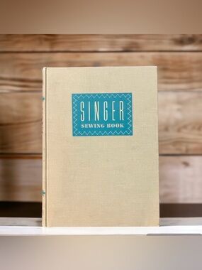 Vintage SINGER Sewing Book 1959 Hard Cover Mary Brooks Picken Nostalgia Collect